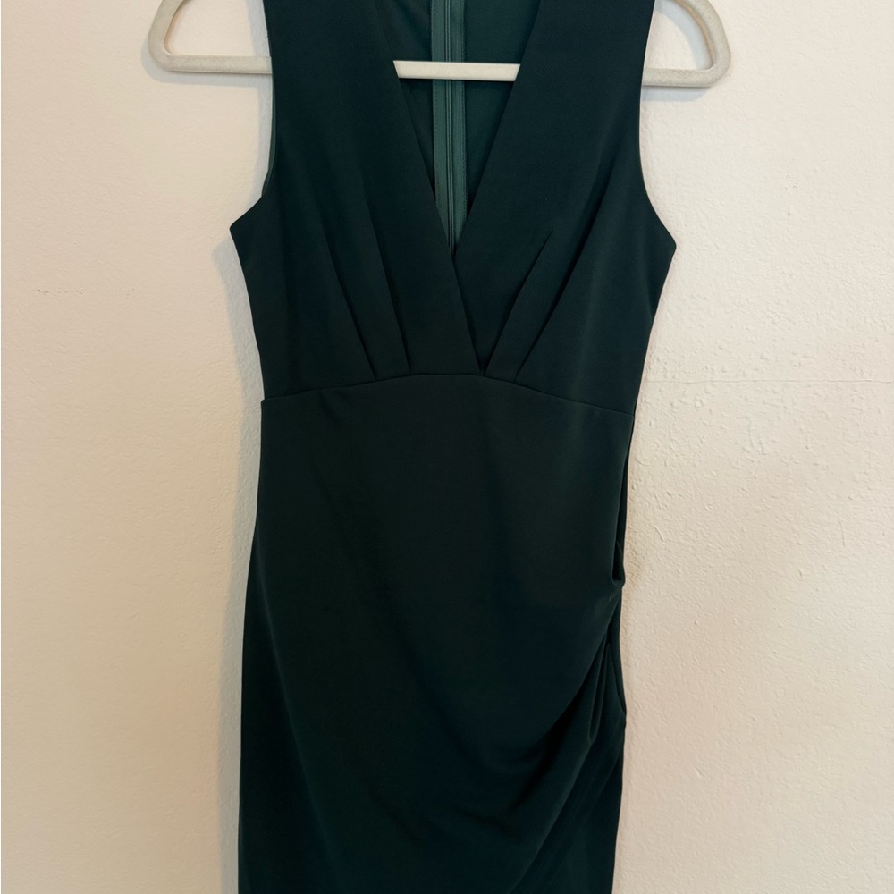 Elegant Green Sleeveless Dress
